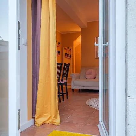 Y Quebedo - Boutique *