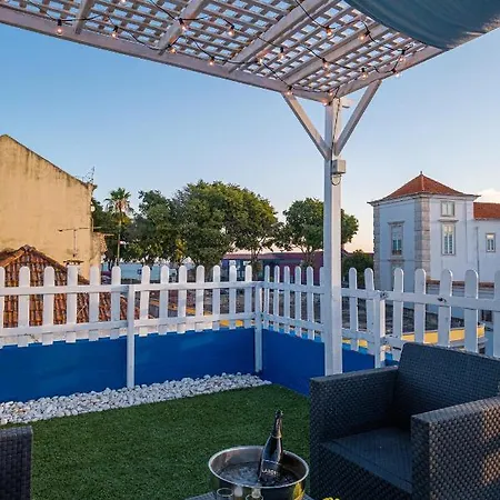 Y Quebedo - Boutique Apartman Setúbal